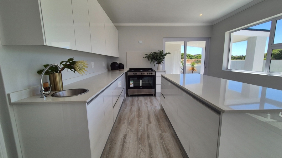 3 Bedroom Property for Sale in Country Club Western Cape